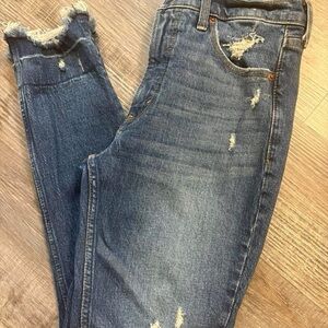 Abercrombie & Fitch Distressed Denim Skinny Jeans
